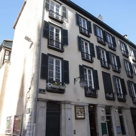 Gouverneurs Cosy Flat Heart Of